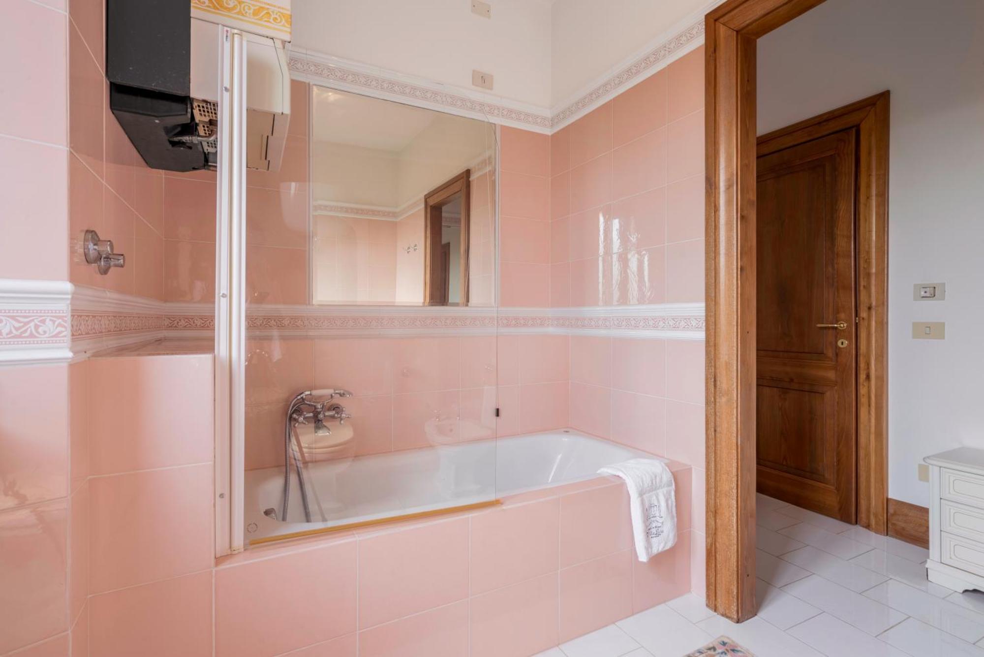 Licia, Val D'orcia, Private Pool, Jacuzzi, Wifi Villa Chiusi