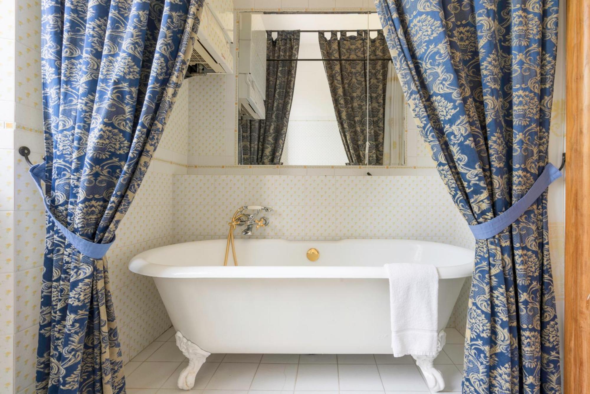 Licia, Val D'orcia, Private Pool, Jacuzzi, Wifi Villa